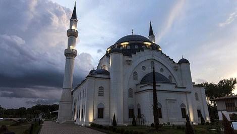 Osmanlı mimarisini ABD'ye taşıyan cami!