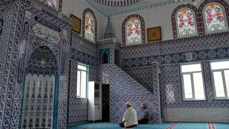 Muğla'da imece usulü yapılan cami ibadete açıldı