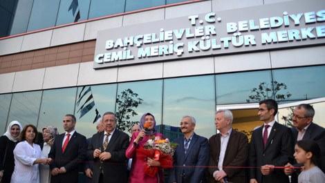 Bahçelievler'de Cemil Meriç Kültür Merkezi açıldı