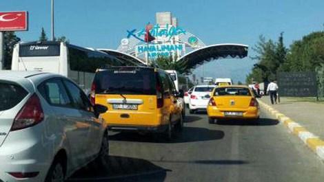 Antalya Havalimanı'nda bayram trafiği!