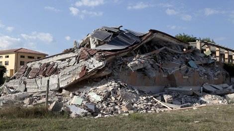 İtalya'daki depremde ölenlerin sayısı 278'e çıktı!