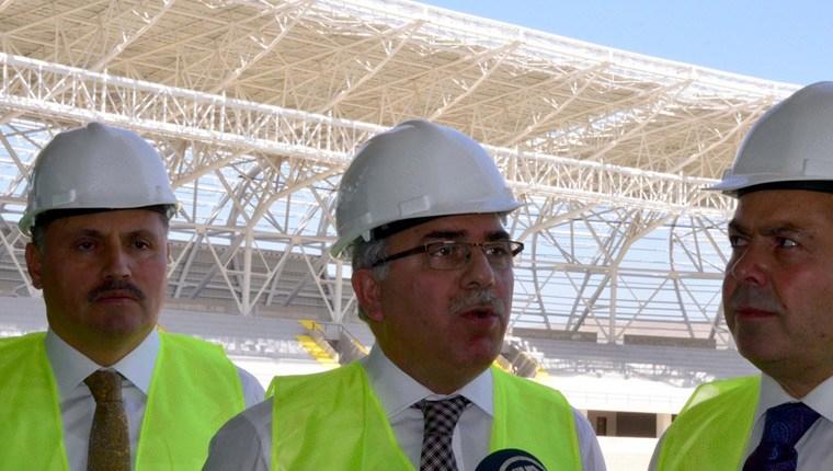 TOKİ Başkanı, Malatya'daki stat inşaatını inceledi 