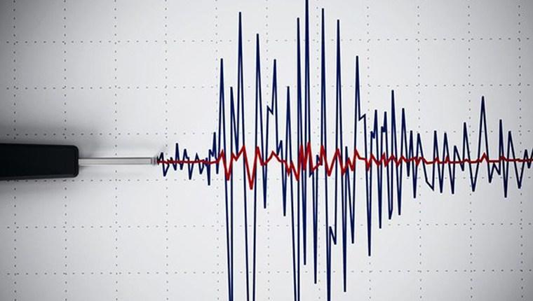 İstanbul'da 4,8'lik deprem korkuttu!
