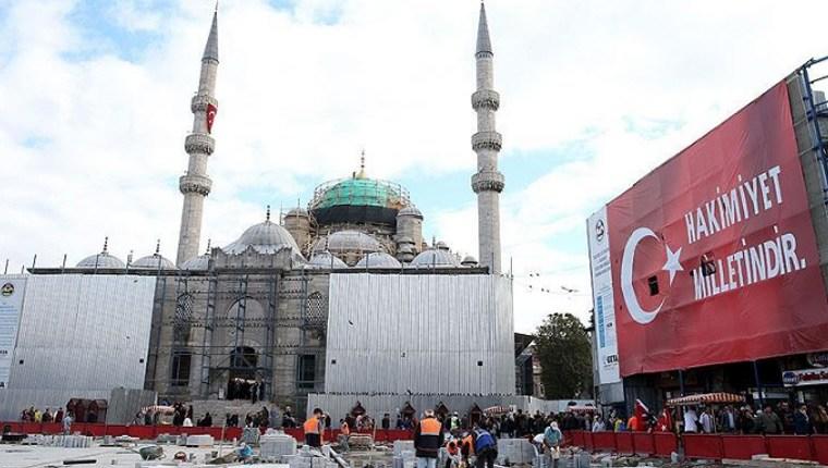 Eminönü'ndeki 351 yıllık Yeni Camii'nde restorasyon başladı