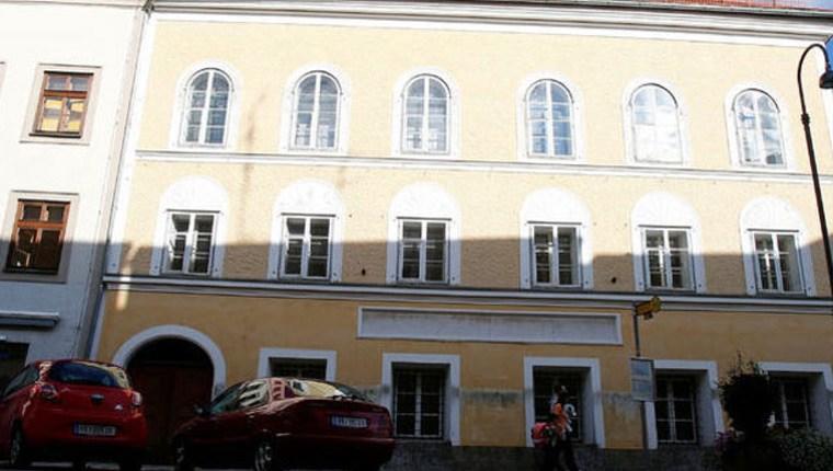 Hitler'in Avusturya'daki evi yıkılıyor 