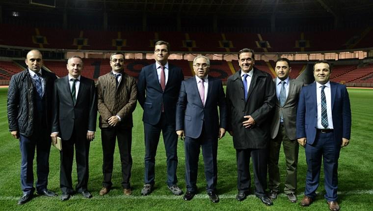 TOKİ Başkanı Turan, Eskşehir'in stadını inceledi!