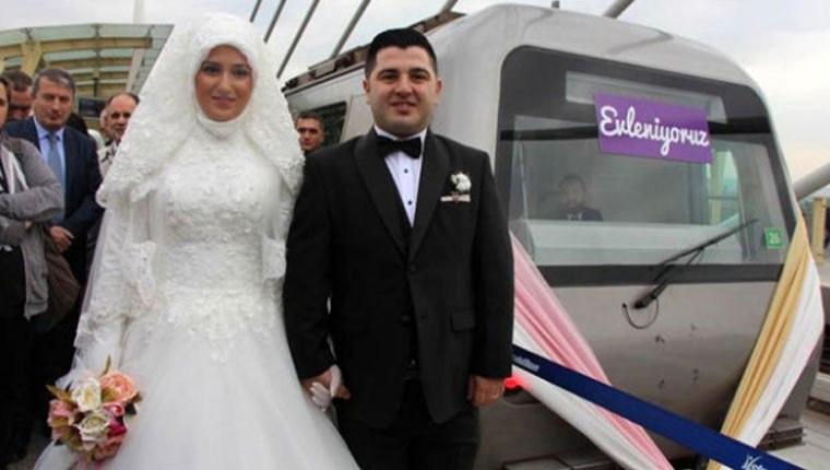 Metro istasyonunda ilk nikah kıyıldı 