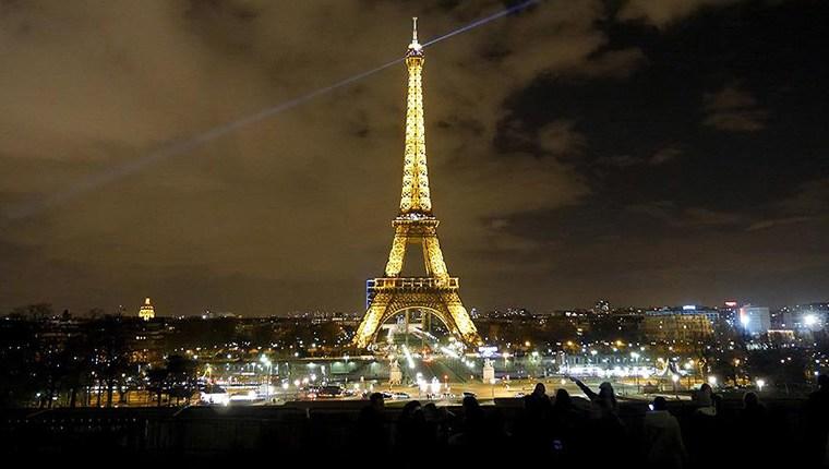 Paris'e giden turist sayısı 1,8 milyon kişi azaldı
