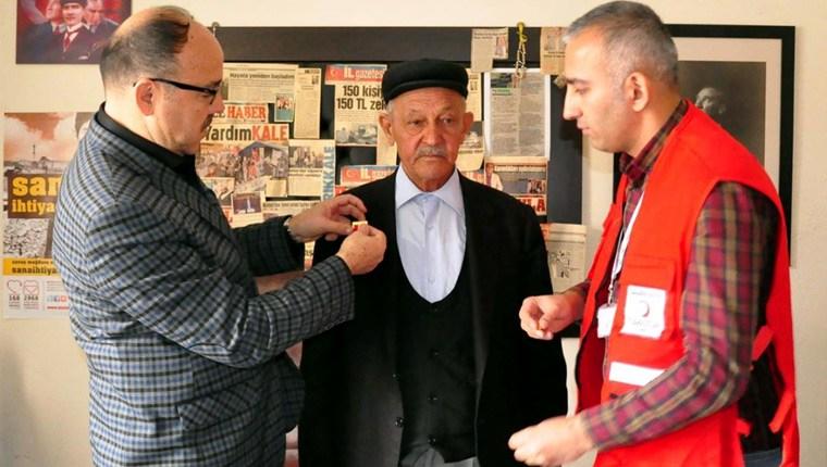 30 dönüm arazisini Türk Kızılayı'na bağışladı