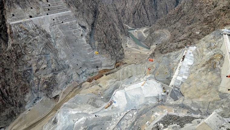 Türkiye'nin en yüksek barajında çalışmalar sürüyor