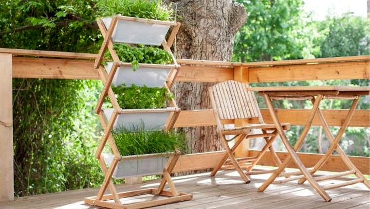 Balkon ve teraslar için portative masa ve sandalye modelleri