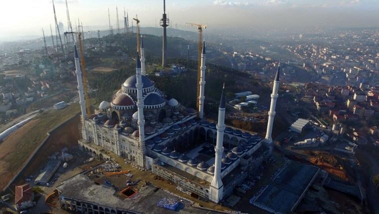 Çamlıca Camii'nde çalışmalar hızla sürüyor 