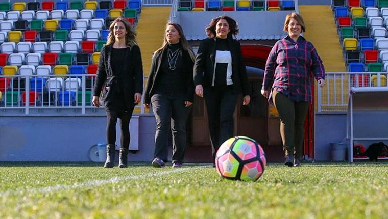 Bornova Stadı 4 kadına emanet!