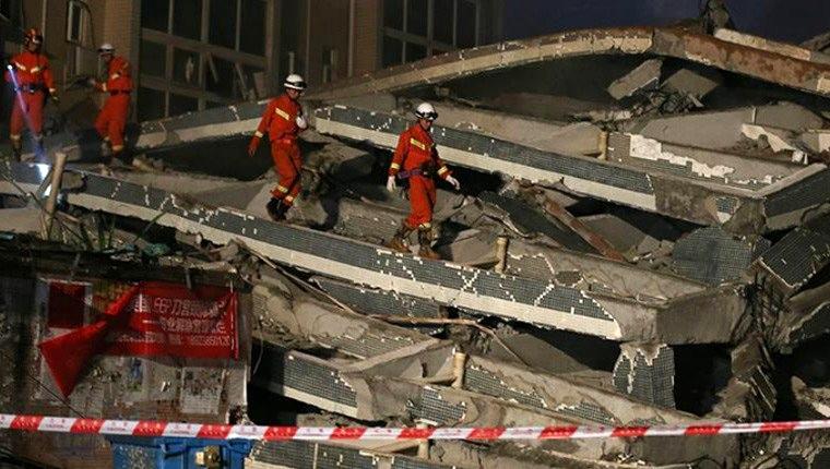 Çin’de 5 katlı bina çöktü 