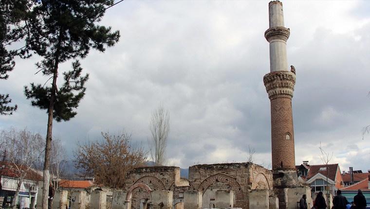 Makedonya'daki Çarşı Camisi onarılmayı bekliyor
