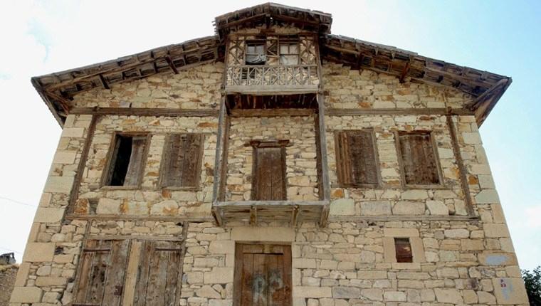 Tarihi Bayburt evleri restorasyonla korunacak 