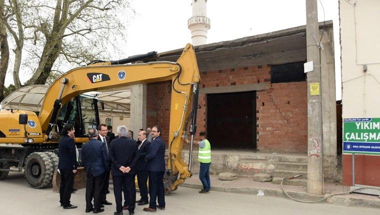 Bursa Eski Cami'nin çevre düzenlemeleri başladı
