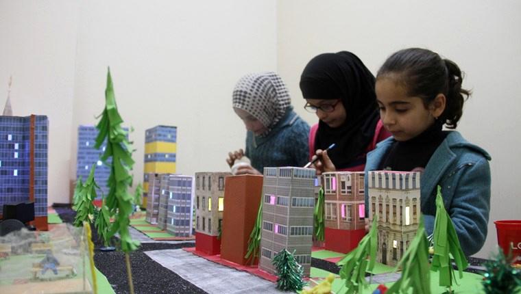 Çocuklar, hayallerindeki Suriye'yi inşa etti!