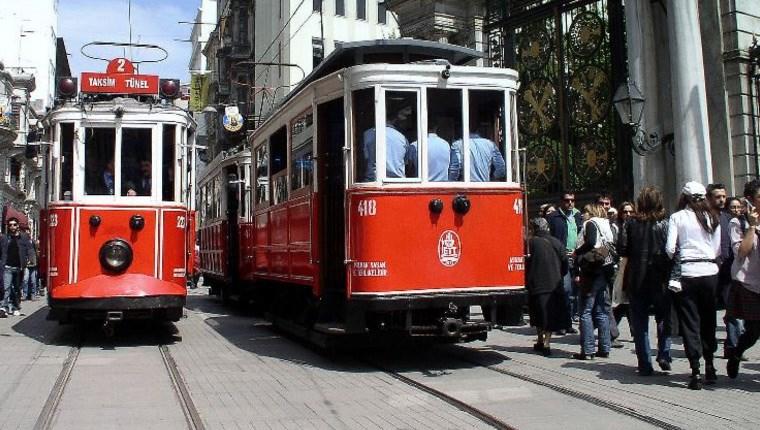 Nostaljik tramvaya kauçuk döşemeli raylar yapılacak