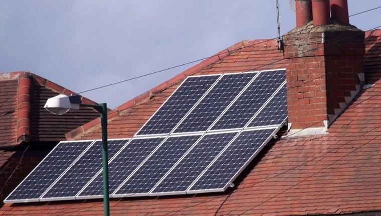 23 yıllık ücretsiz elektrik için çatılara güneş sistemi geliyor!