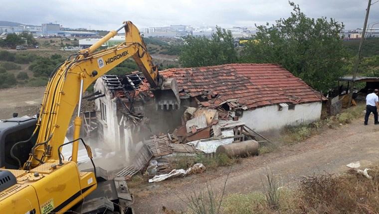Kocaeli Gebze’de kentsel dönüşüm için 26 ev yıkıldı