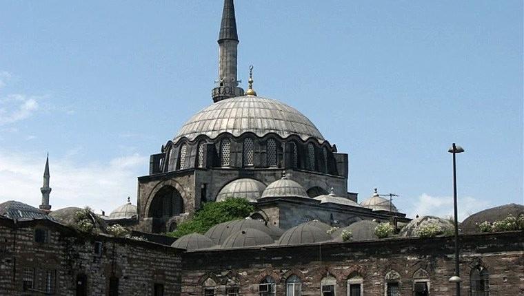 Eminönü'ndeki Rüstem Paşa Camisi restore ediliyor