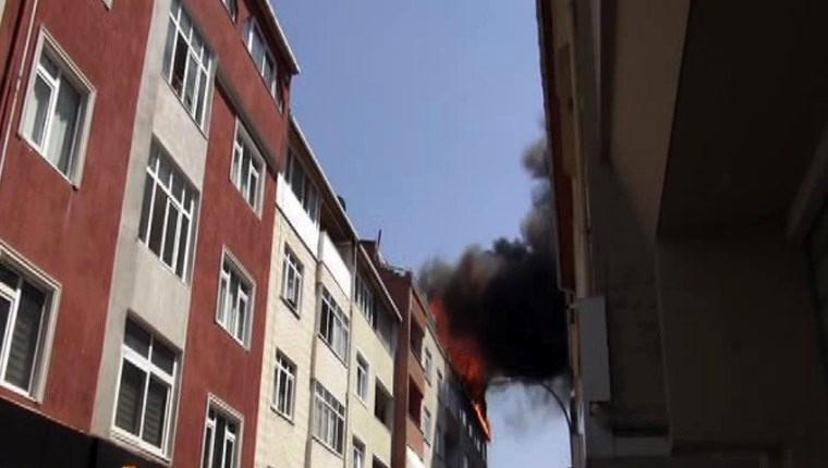 Ataşehir'de izolasyon çalışması sırasında yangın!
