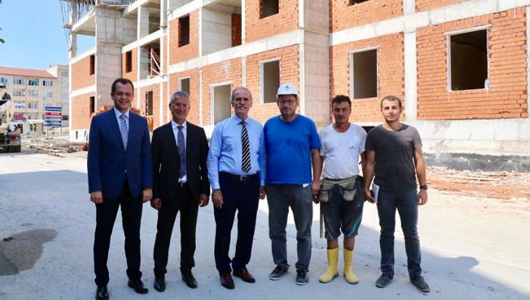 Bursa'da yaptırılan öğrenci yurdunun kaba inşaatı tamamlanıyor