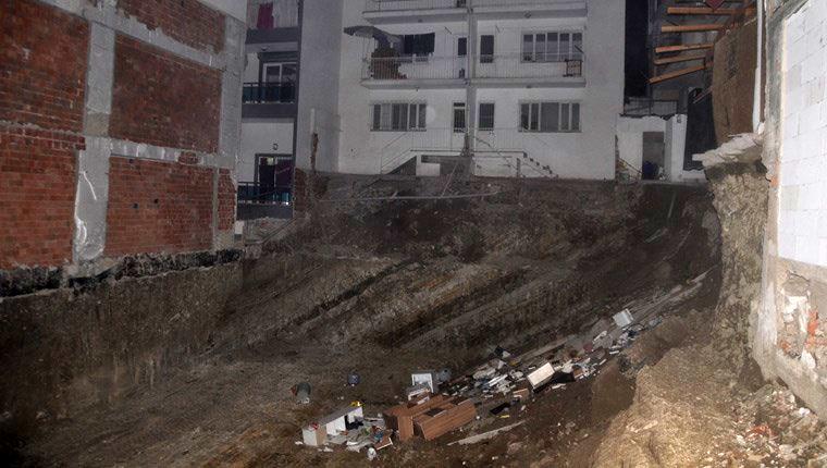 Aydın'da inşaat kazısı sırasında komşu binalar zarar gördü