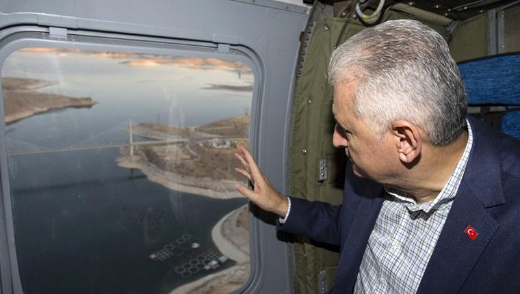 Başbakan Yıldırım, Elazığ'daki Ağın Köprüsü'nü inceledi 