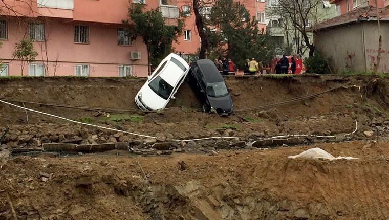 Kadıköy'de otoparkta toprak kayması meydana geldi!