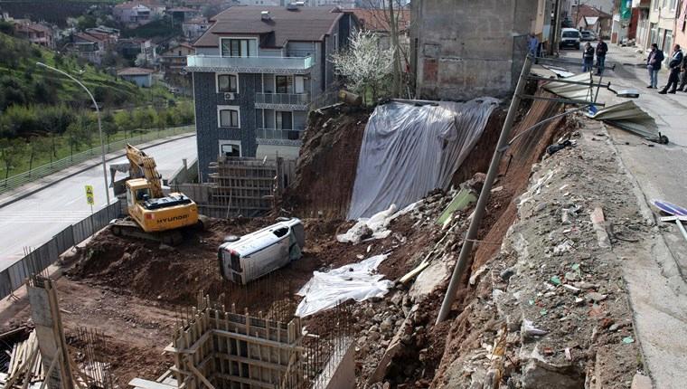 Kocaeli'de bir inşaatın istinat duvarı çöktü