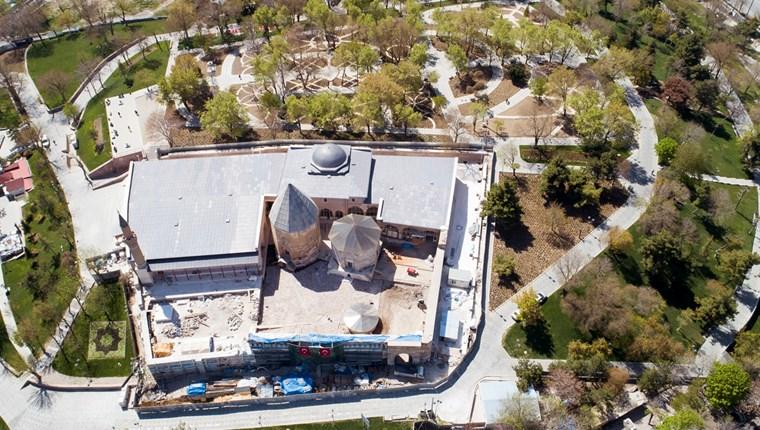 Selçuklu ve Osmanlı yapıları restore ediliyor