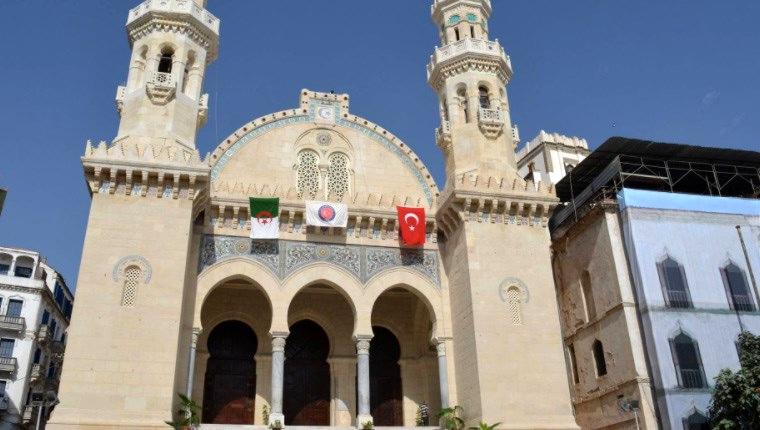 Cezayir'deki tarihi Keçiova Camisi açıldı