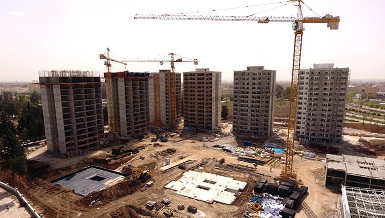 Adana Yüreğir’de sosyal konut inşaatı devam ediyor