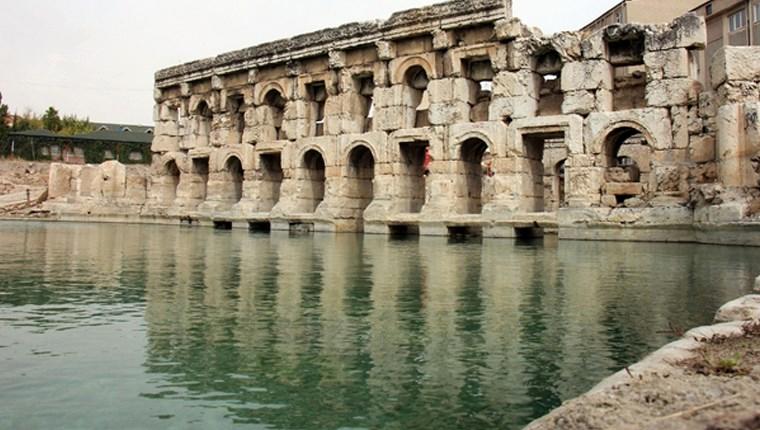 2000 yıllık Roma Hamamı turizme kazandırılıyor