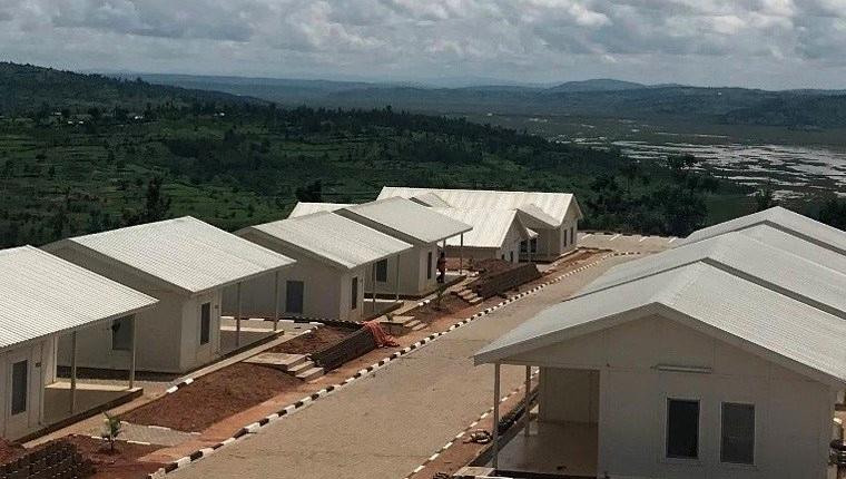 Vekon, Ruanda'da sosyal tesis binaları inşa etti 
