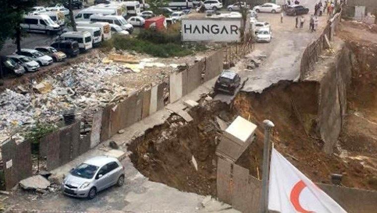 Ümraniye'de inşaatın istinat duvarı çöktü