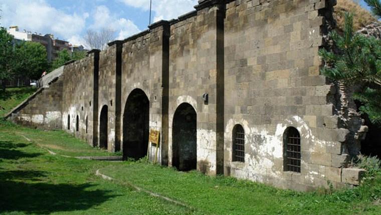 Erzurum'un tarihi İstanbul Kapısı'nın restorasyonu tamamlandı