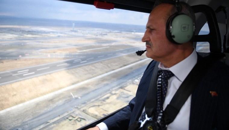 Bakan Turhan, 3. Havalimanı'nı havadan inceledi 