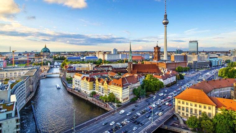 Berlin'de yabancılara konut satışına kısıtlama geliyor