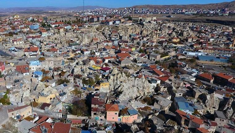 Nevşehir'de halkın bir kısmı kaya oyma ev geleneğini sürdürüyor