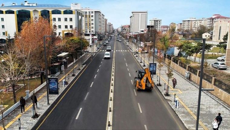 Türkiye'nin en uzun caddesi tekrar trafiğe açıldı