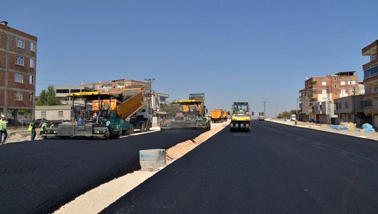 Diyarbakır'da yollara 1 milyon 250 bin ton sıcak asfalt döküldü!