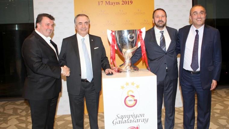 Galatasaray camiası şampiyonluk öncesi buluştu 