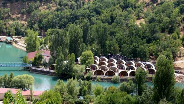 Türkiye’nin ilk çadır kamp oteli kuruldu