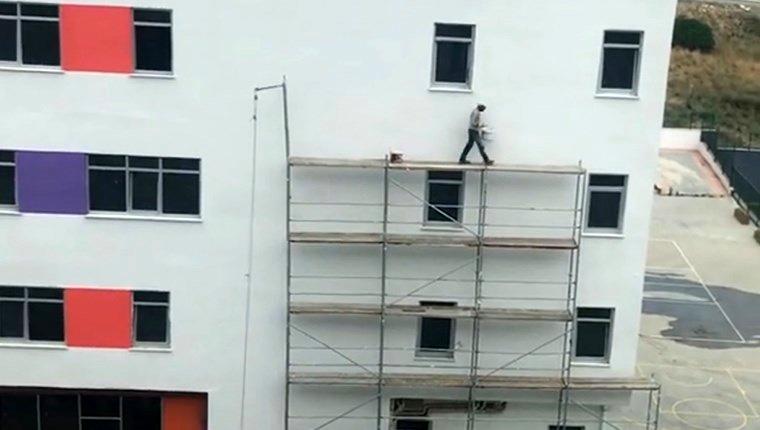 Güvenlik önlemi almayan inşaat işçisi hayrete düşürdü