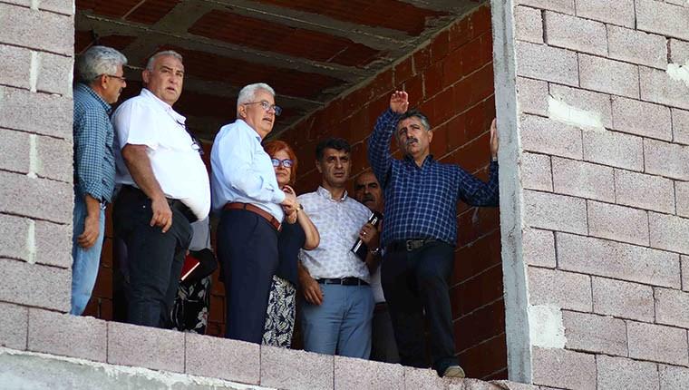 İzmir Bayraklı'da sorunlar kentsel dönüşümle çözülecek
