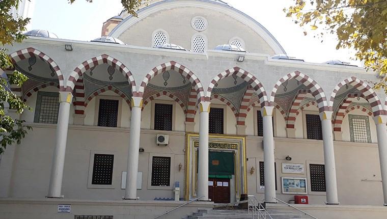 Bakırköy Yenimahalle Camisi hasardan dolayı ibadete kapatıldı