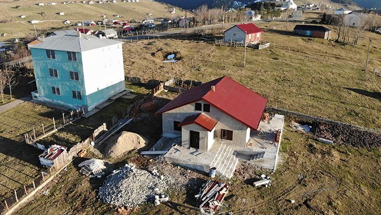 Trabzon'da devletin yıktığı kaçak evi, sahibi yeniden yaptı